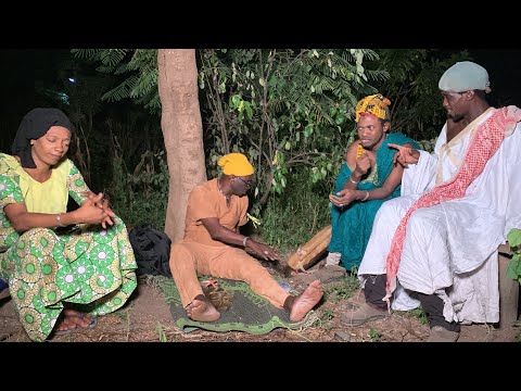 Le Fou Woroli, Boua Ladji et Diabate chez un fétiche pour transformer sa femme en l'argent