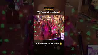 Wir fahren mit dem Bob 🎉 #bobfahrerlied #timtoupet #nordwestpartycrew #twitchstreamer #partyraum