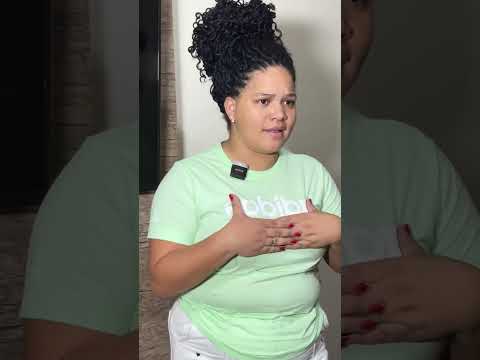 Filha nega comida para a própria mãe