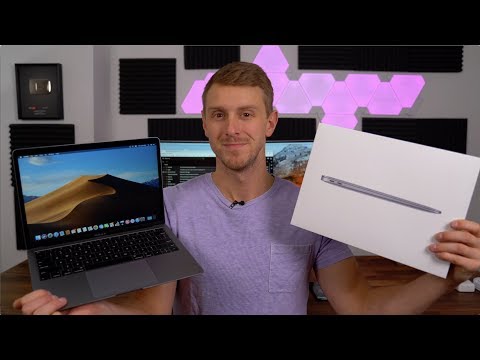 (ENGLISH) Apple Macbook Air 2018 Unboxing: My First Macbook Air!