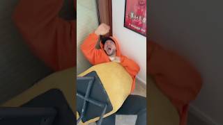 What (Not) to Do If a Giant Insect Gets Into Your House #funnyvideos #adolescence #insects
