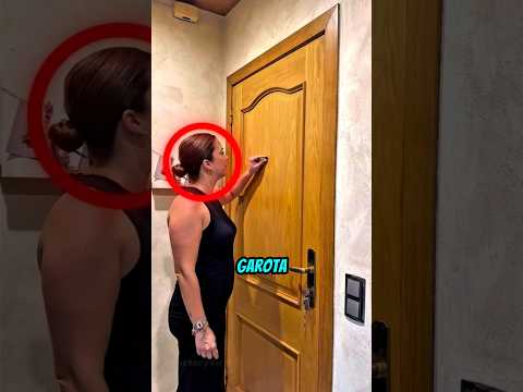 Ela resolveu um problema simples… e ninguém percebeu 😳🚪 #curiosidades #shorts #dublagem