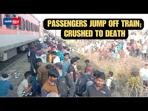 Jalgaon Train Accident: 11 Pushpak Express passengers die after getting hit by Karnataka Express