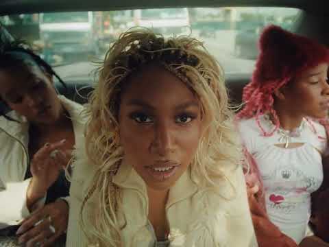 EBONY - 24HRS (Video Oficial)