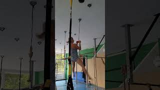 Calisthenics training Front Lever.