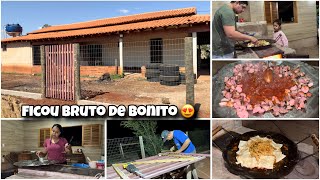 FAZENDO E INSTALANDO O PRIMEIRO PORTÃO DA NOSSA CASA*ficou um sonho😍* MACARRÃO NO DISCO 😋🔝