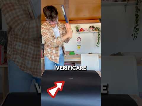 Questa goccia di vetro รจ INDISTRUTTIBILE! #short #challenge