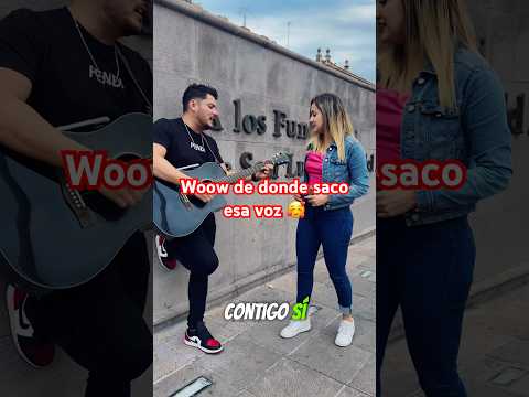 Woow de donde saco esa voz🥰 #robertoalonso #musica #parejas #fyp #singer
