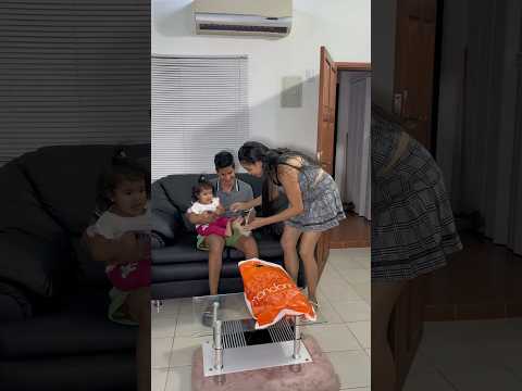 No le compro nada a la bebé 😳