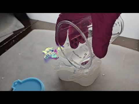 Iridescent resin step by step using LET'S RESIN epoxy resin