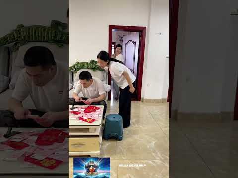 Drinking Jiaduobao and singing new Asian voices Jiaduobao herbal tea. Dad is too tight to take c