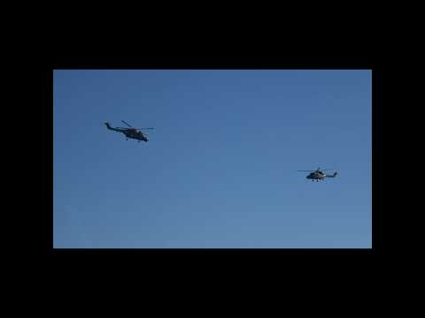 Westland Lynx MK95 eye to eye maneuver #westlandlynx #portuguesenavy @OeirasAirShow