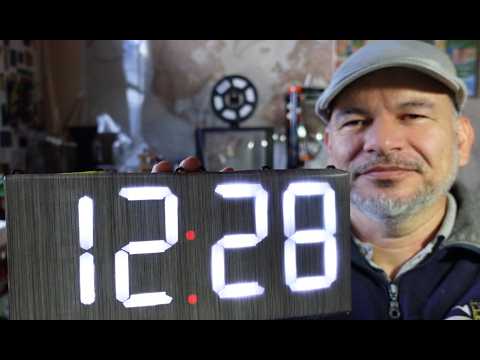 ✅ Reloj digital grande decorativo