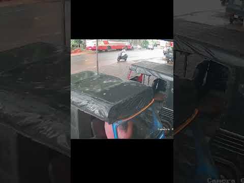 ഇന്ന് മലപ്പുറത്ത് മൂന്നുപേർ മരിക്കാൻ ഇടയായ ദുരന്തത്തിന്റെ ദൃശ്യം #malappuram #accidentnews#cctv