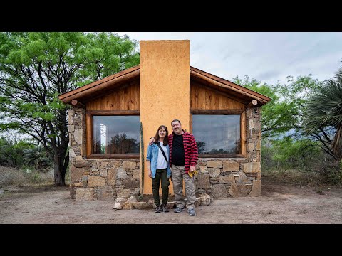 LLORARON DE EMOCIÓN AL VER TERMINADA SU CABAÑA RÚSTICA EN EL MONTE | Paraje Juan Gómez