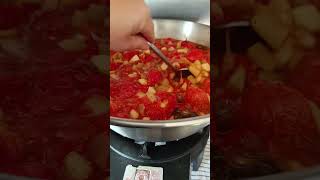 préparation de sauce tomate courgettes provençale  #tomate #conserve #campagne  #mealprep