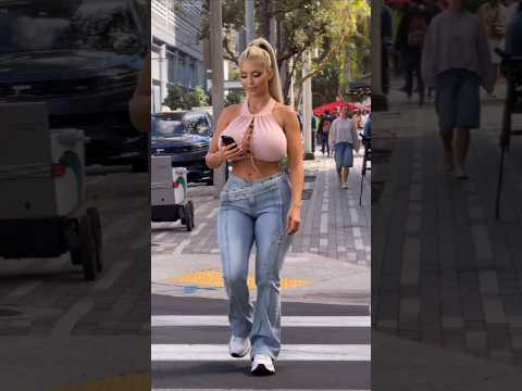 ‎🔥 High Waist Jeans + Cream Tank Top 🤍 | Summer Street Style Outfit ✨ #shorts