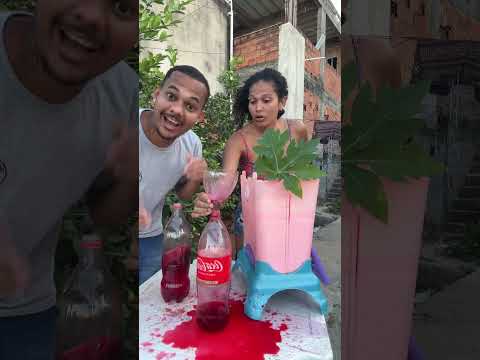como colocar suco na garrafa #youtubeshorts #humor #comedy #funny #family