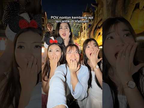 NONTON KEMBANG API TERCANTIK DI VIETNAM BARENG BESTIE 😍 | Klara Tania #shorts #holidayswithshorts