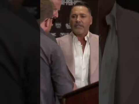 Canelo Alvarez vs Oscar De La Hoya at press conference ahead of Jaime Munguia fight