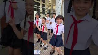 Hậu trường nhí nhố của chúng tớ - Kỳ cuối của sao đỏ #cute #nhachaymoingay #dance #kycuoicuasaodo