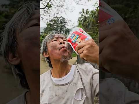 One small act of kindness 🤗 #camping #survival #bushcraft #outdoors #shortvideo#funny #survival