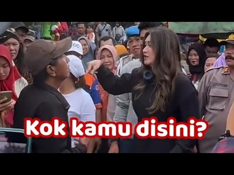 Nafa Urbach Kaget Banget Ketemu Bapak ini ... Loh kok ada disini?