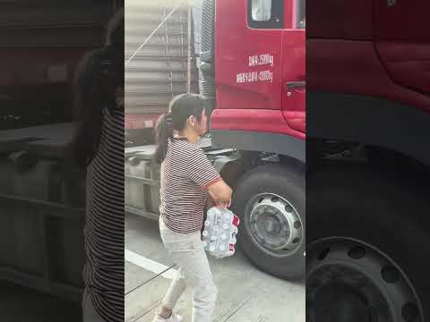 国庆假期已过，卡车人又出发了！#用抖音记录卡车生活  #卡车夫妻日常 #automobile #malaysiantruckers #funny #truckdriver #travel