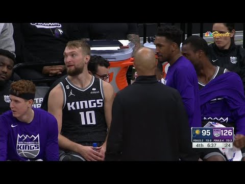 Sacramento Kings fans want to LIGHT THE BEAM with over 6 minutes left in the game video clip