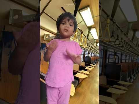 hilta hua train or ghar 🥵😯😲😨😧😡 #train #comedy #funny #entertainment #funnycomedy