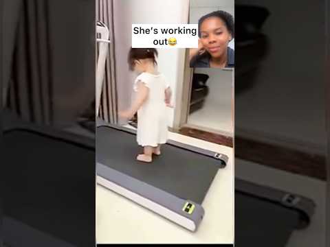 🤣funny baby video, she’s so adorable 😊 #funnyvideos #comedy #funnyshorts #funnybaby