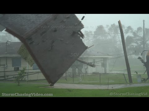 Hurricane Ida Hits Lockport, LA And Sends Roof Flying - 8/29/2021