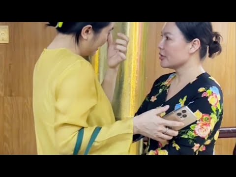 Vân Trang thân thiết với vợ Quý Bình