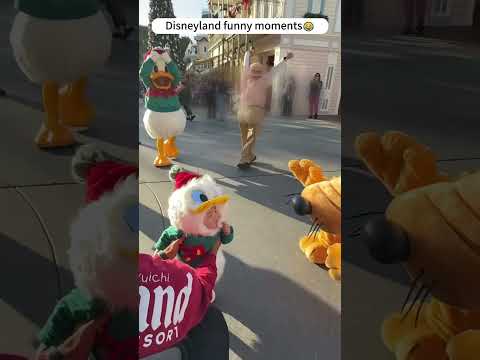 Disneyland funny😂 #funnyvideo #disney #disney100 #amusementpark #disneyparktour #disneyland