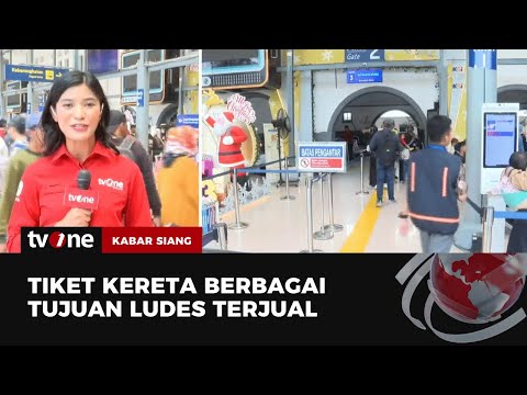 Tiket Kereta Berbagai Tujuan di St. Pasar Senen Habis Terjual