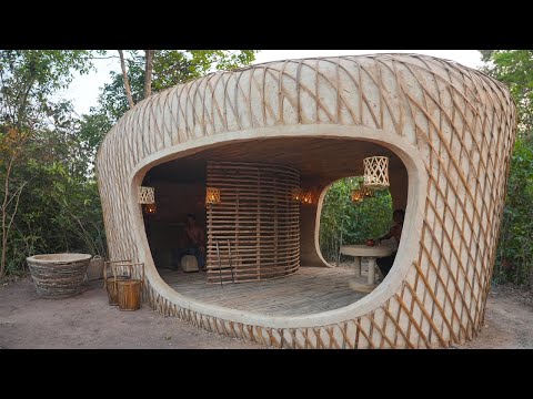 2 Men Building A Private Vacation Homes In Jungle