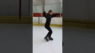ICE FREESTYLE FOOTWORK #freestyleiceskating #icefreestyle #icefreestyleguardians #iceskating #shorts