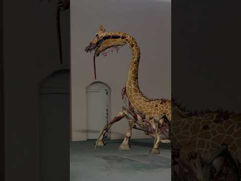Жираф 🦒 МОНСТР в настоящем зоопарке 😱 #supertima #супертима #zoochosis #зоочосис
