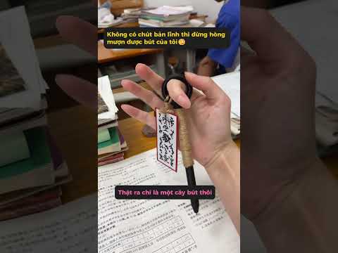Muốn mượn bút hả? Tránh kunai trước đã
