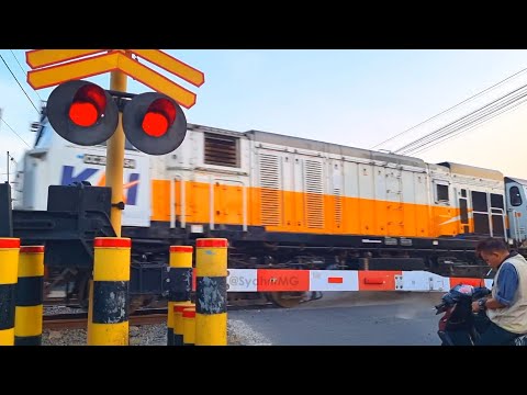 2 Jenis Perlintasan Kereta Api | Palang Parkiran | ALKMAAR