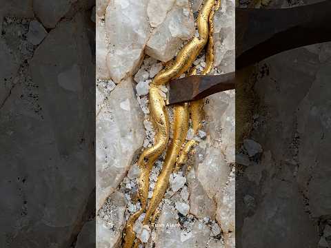 Breaking Solid Quartz to Uncover Hidden Gold โ From Raw Vein to Pure Gold Bar (Satisfying ASMR) ๐โ๏ธ