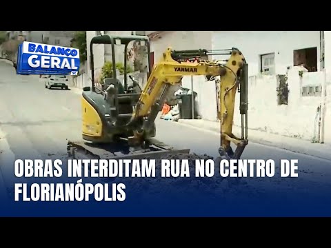 Rua Nestor dos Passos é bloqueada para obras no Centro