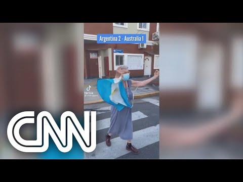 Vovó torcedora da Argentina viraliza nas redes sociais | CNN PRIME TIME