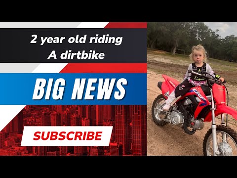 2 year old girl riding a dirtbike😳