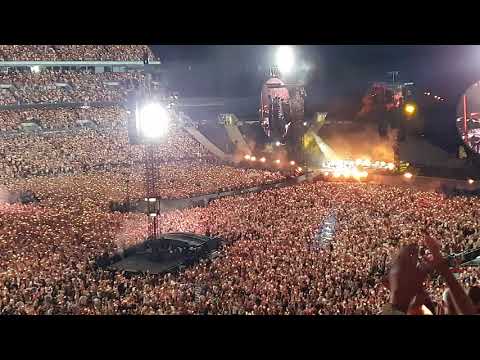 Coldplay - Yellow live @ Wembley Stadium, London 2022