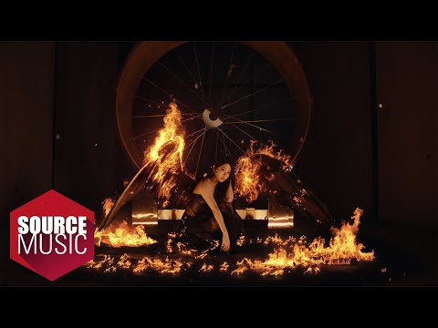 LE SSERAFIM (르세라핌) HOT TRAILER 'Born Fire'