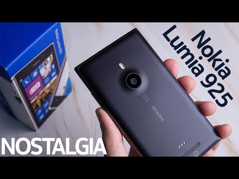 (ENGLISH) Nokia Lumia 925 in 2021 - The most BEAUTIFUL Lumia from 2013!