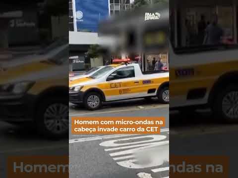 Homem fantasiado de micro-ondas invade carro da CET #FalaBrasil #Shorts