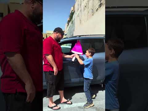 بابا وزع بوظة!!