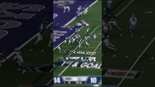 Deuce Vaughn touchdown